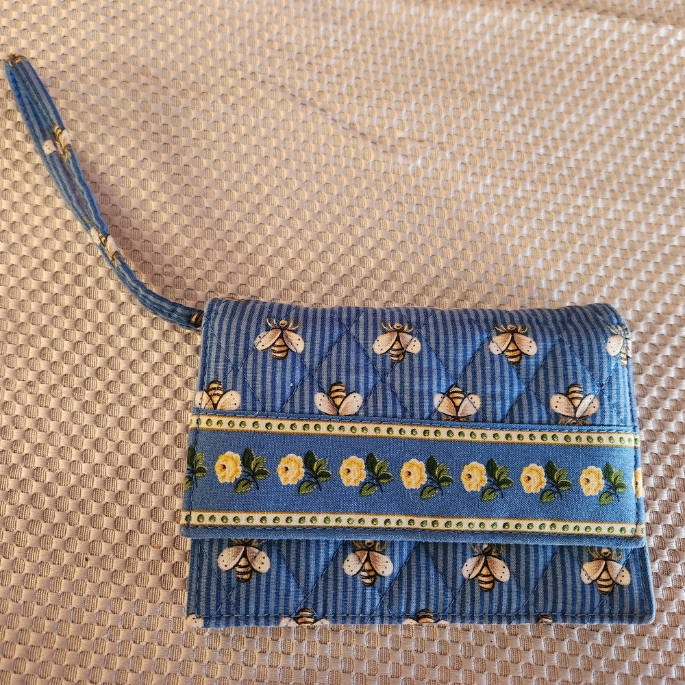 VERA Bradley Blue Bee Patterned Women's Clutch